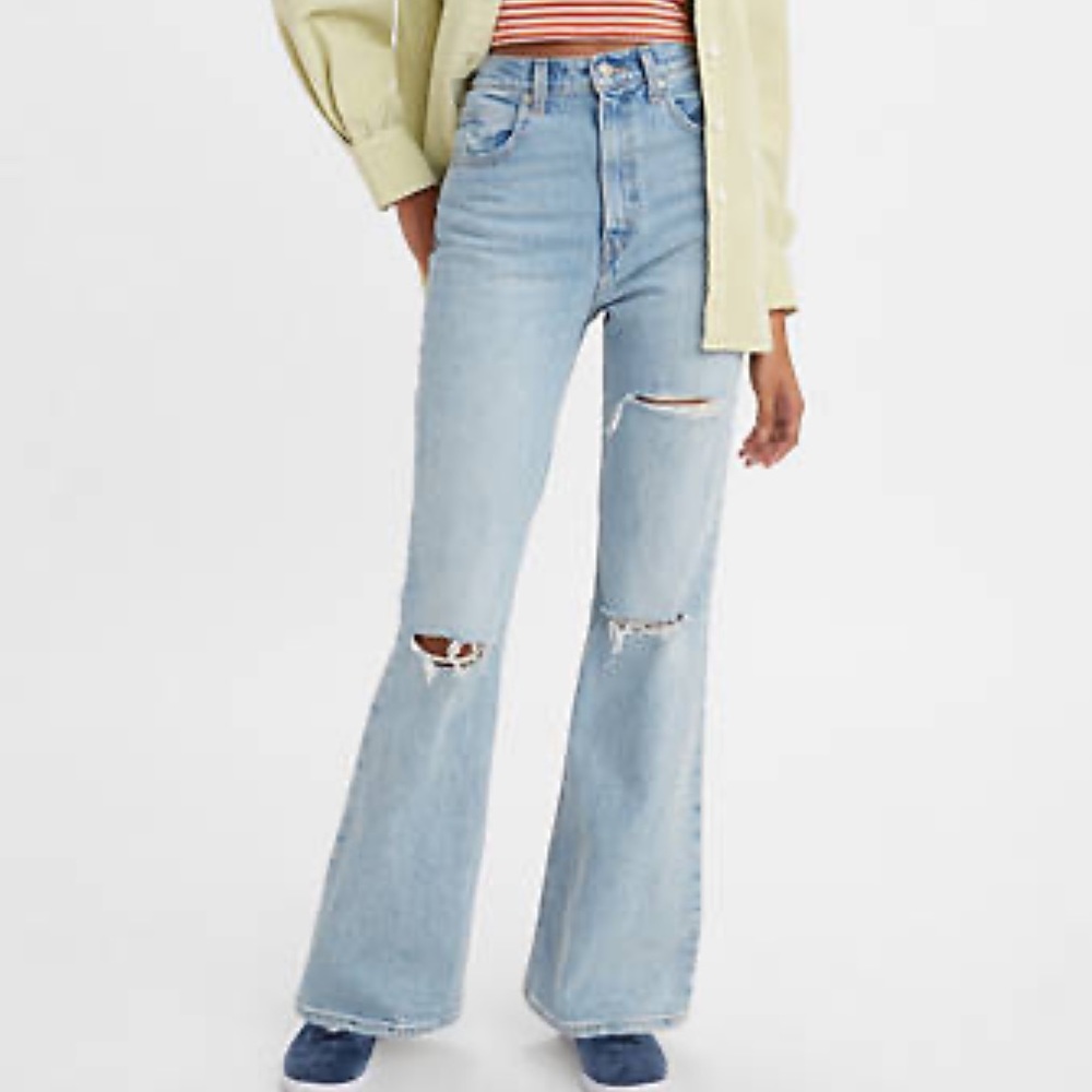 Levi’s 70’s High Flare Jeans 29Wx30L in light wash